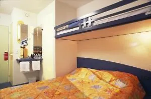 Etap Porte De La Chapelle Hotel